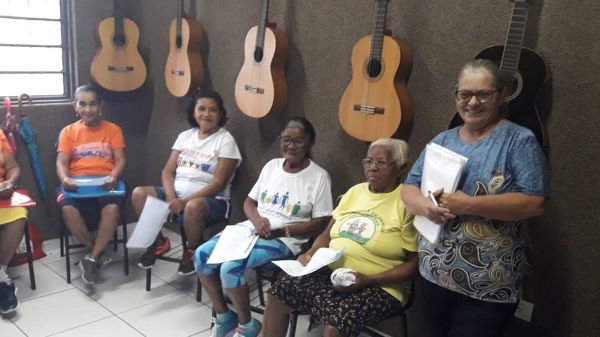 Coral da Fundação durante apresentação